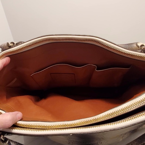 RARE $1,600 Coach Borough Bag in Exotic Embossed Python & Glovetanned Leather - Picture 10 of 15